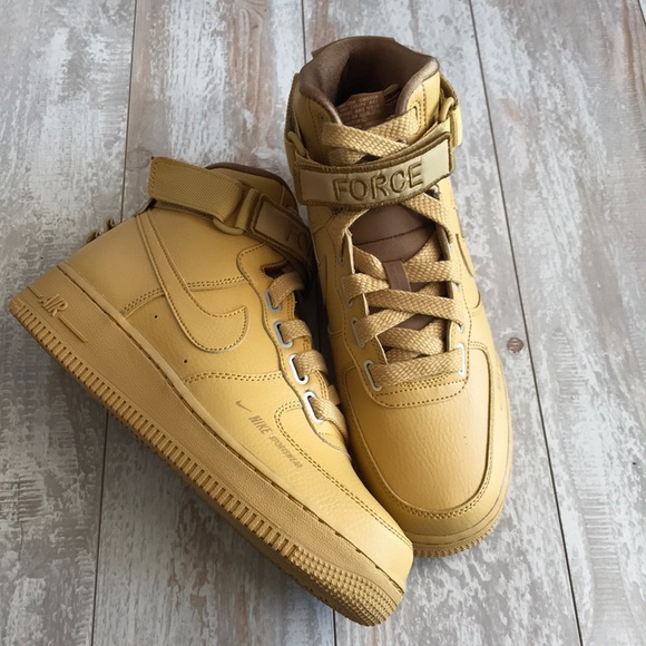 NWT Nike Air Force 1 High - Picture 4 of 8